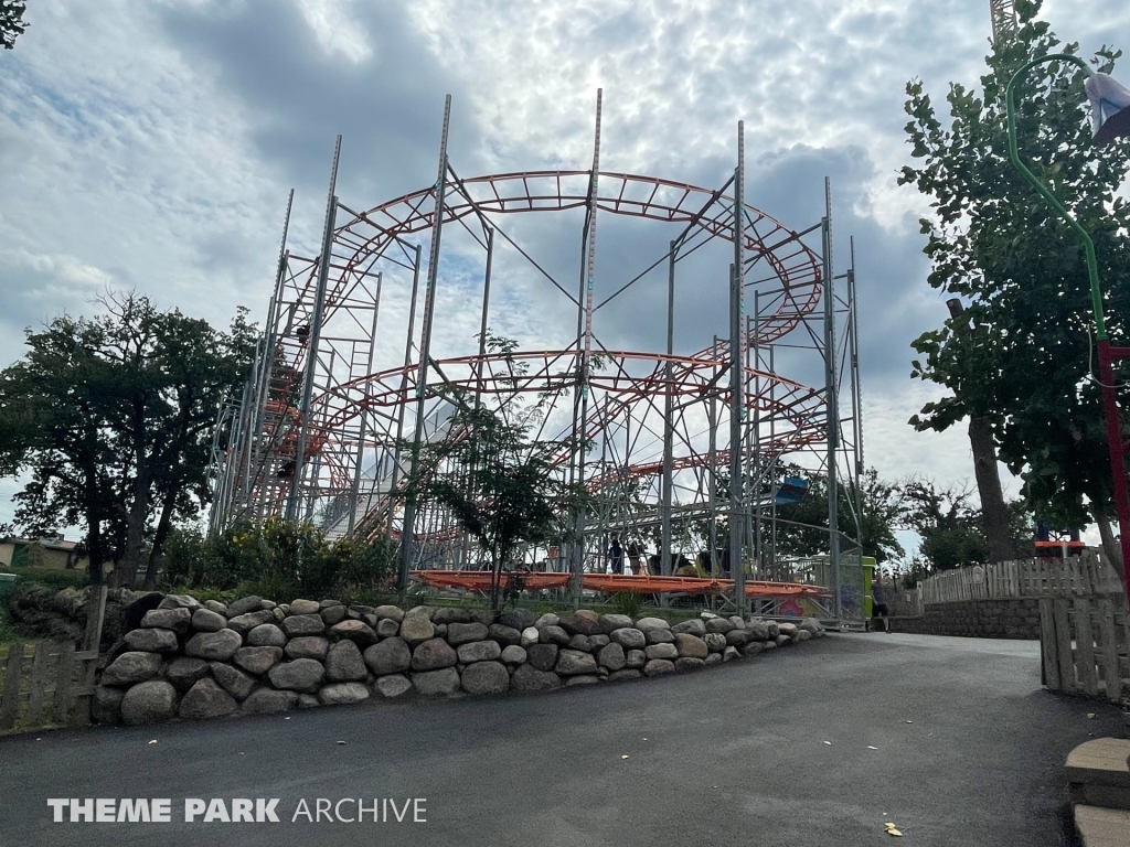 Super Cyclone at Santa’s Village Amusement & Water Park