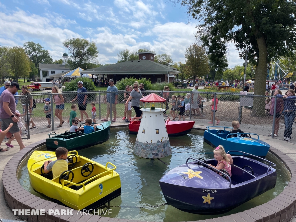 Boats at Bay Beach Amusement Park