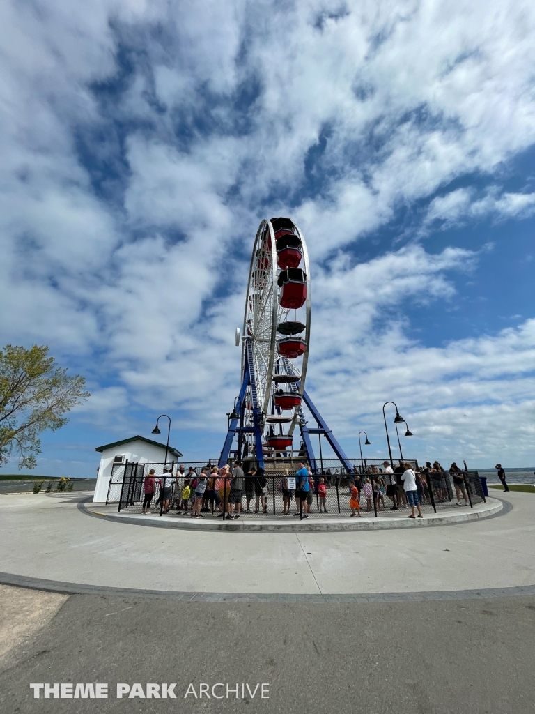 Big Wheel at Bay Beach Amusement Park