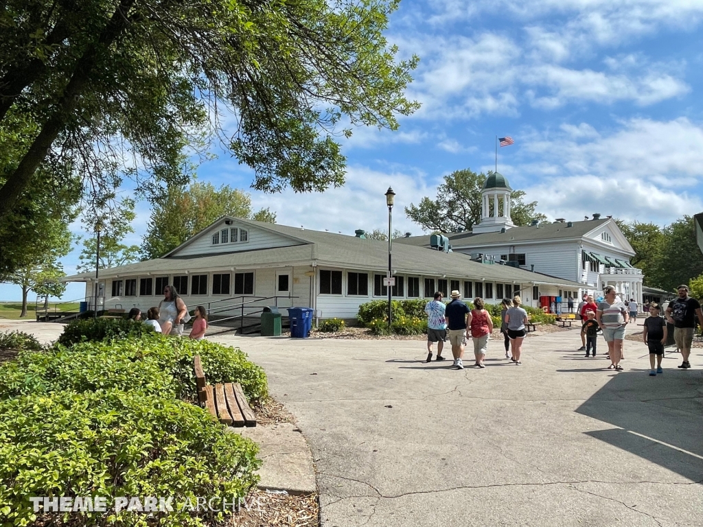 Pavilion at Bay Beach Amusement Park