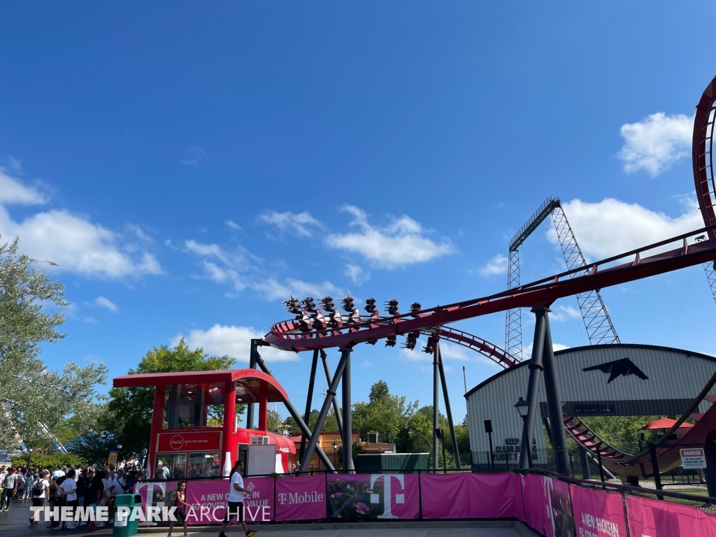 X Flight at Six Flags Great America