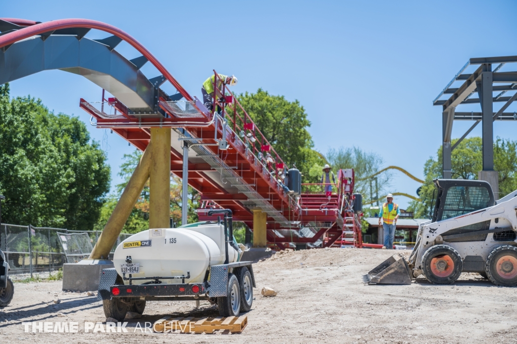 Dr. Diabolical's Cliffhanger at Six Flags Fiesta Texas