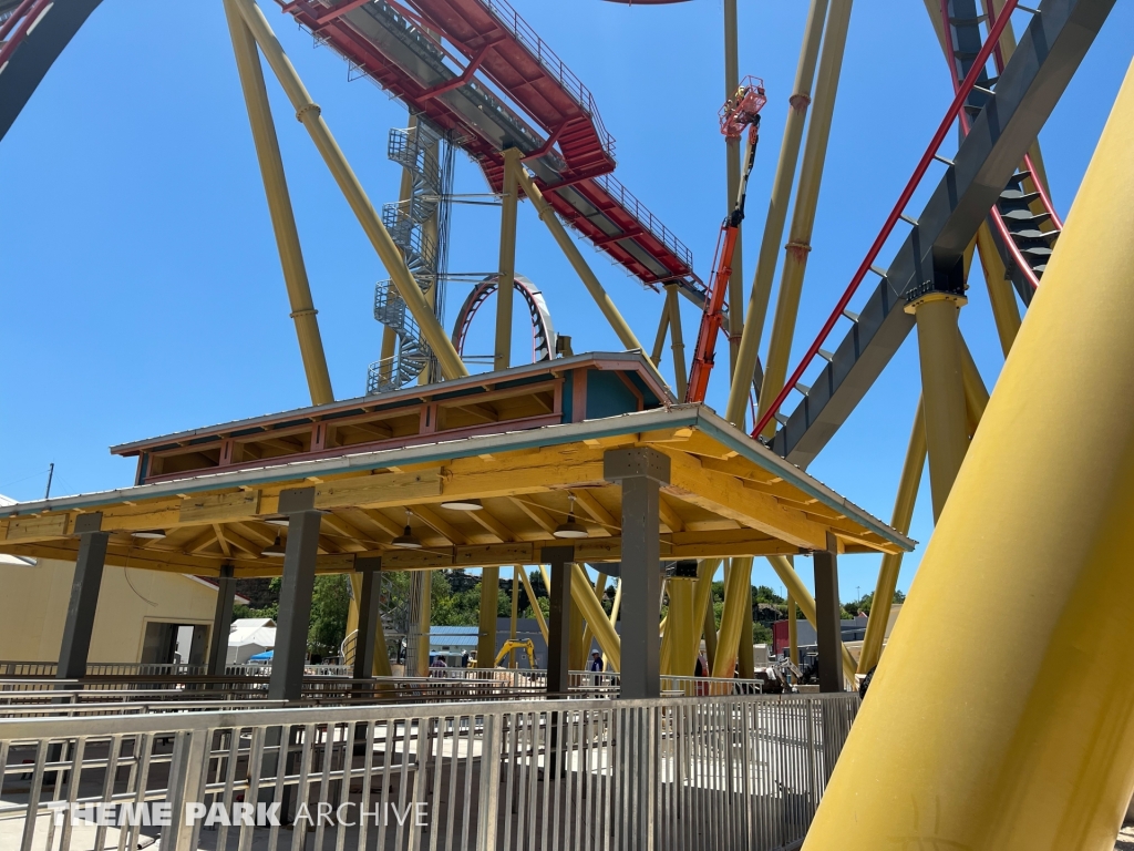 Dr. Diabolical's Cliffhanger at Six Flags Fiesta Texas