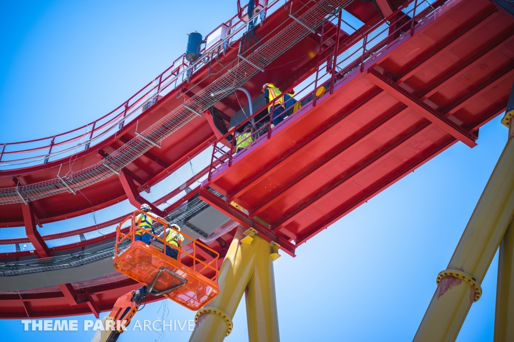 Dr. Diabolical's Cliffhanger at Six Flags Fiesta Texas