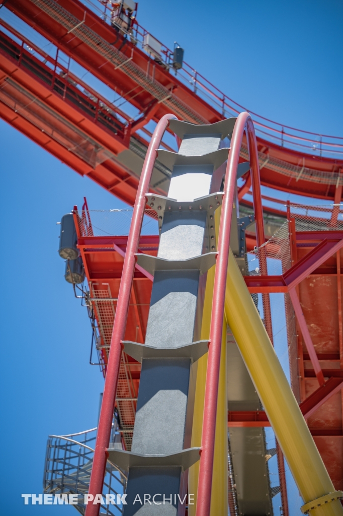 Dr. Diabolical's Cliffhanger at Six Flags Fiesta Texas