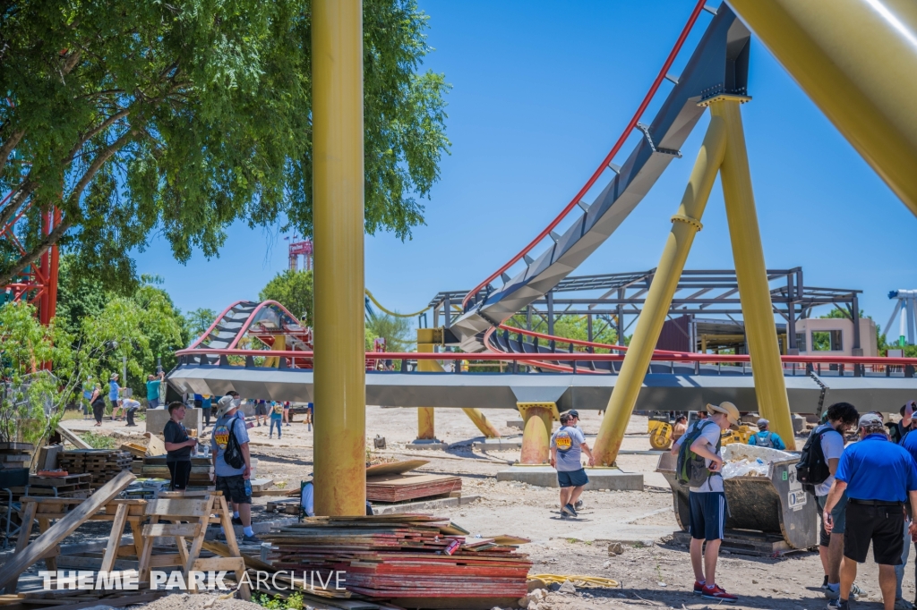 Dr. Diabolical's Cliffhanger at Six Flags Fiesta Texas