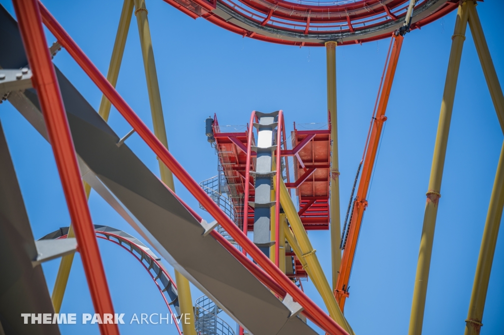 Dr. Diabolical's Cliffhanger at Six Flags Fiesta Texas