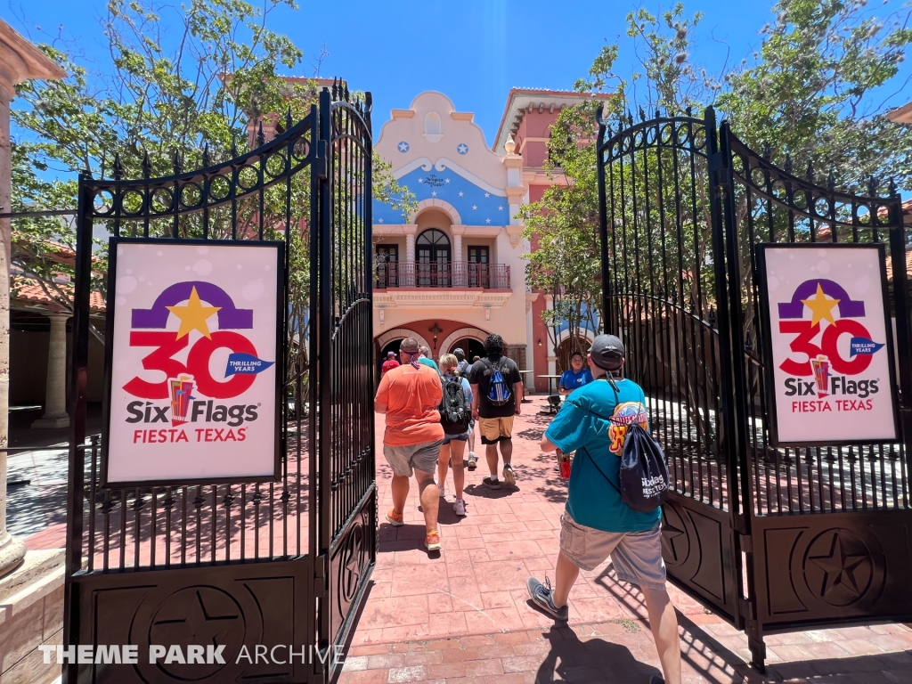 Los Festivales at Six Flags Fiesta Texas