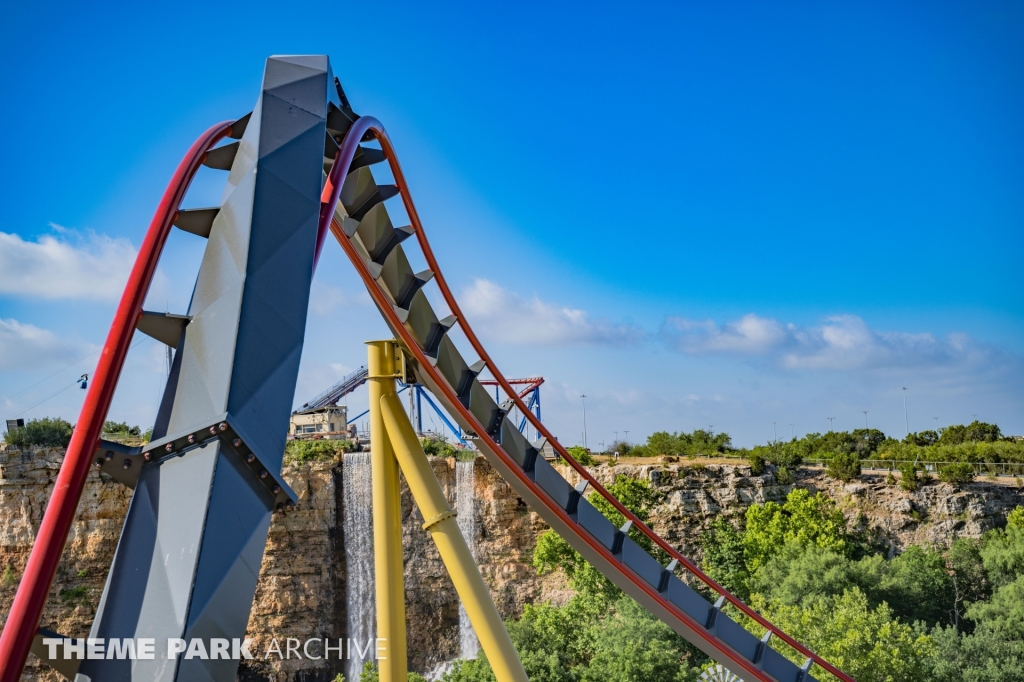 Dr. Diabolical's Cliffhanger at Six Flags Fiesta Texas