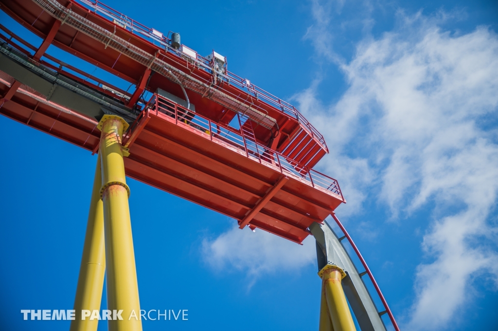 Dr. Diabolical's Cliffhanger at Six Flags Fiesta Texas