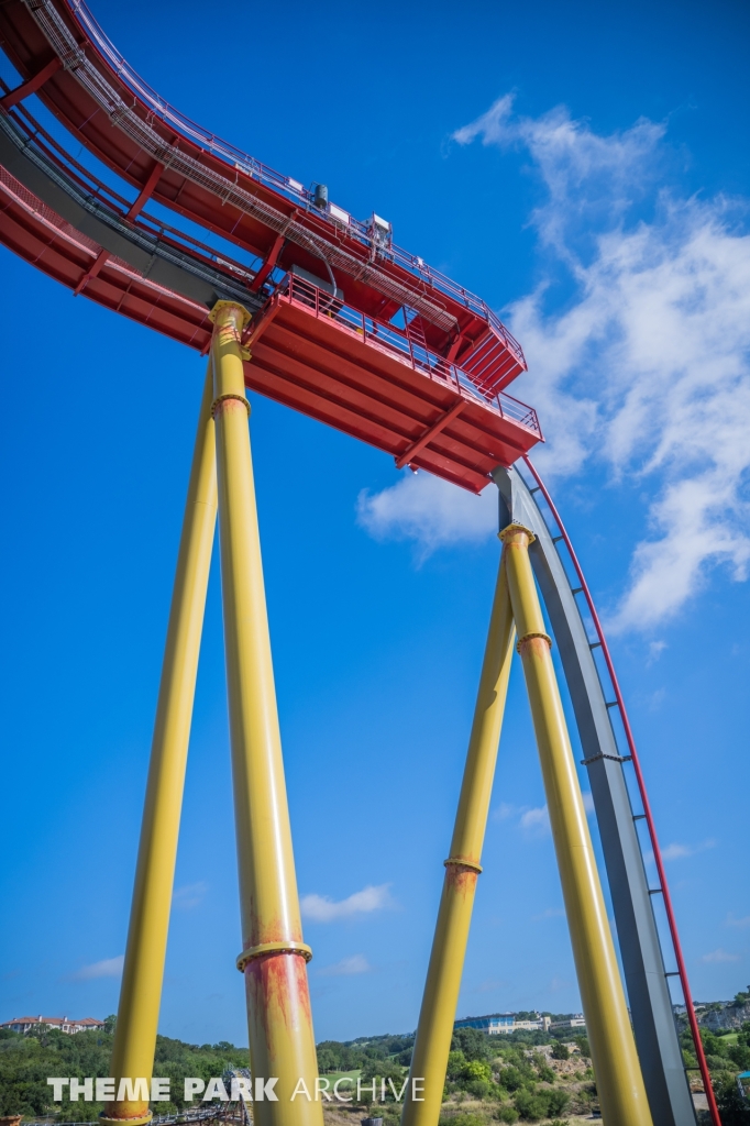 Dr. Diabolical's Cliffhanger at Six Flags Fiesta Texas