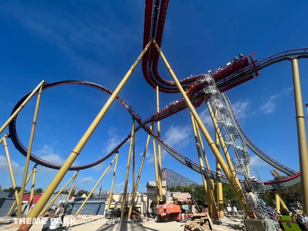 Dr. Diabolical's Cliffhanger at Six Flags Fiesta Texas