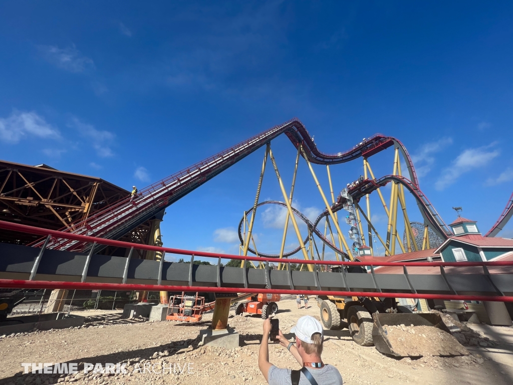 Dr. Diabolical's Cliffhanger at Six Flags Fiesta Texas