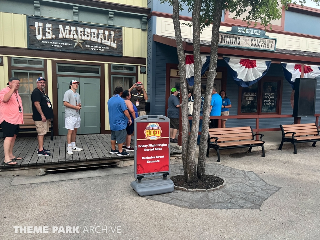 Crackaxle Canyon at Six Flags Fiesta Texas