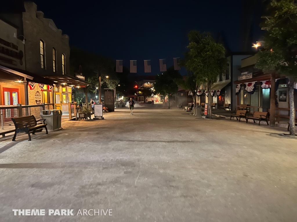 Crackaxle Canyon at Six Flags Fiesta Texas