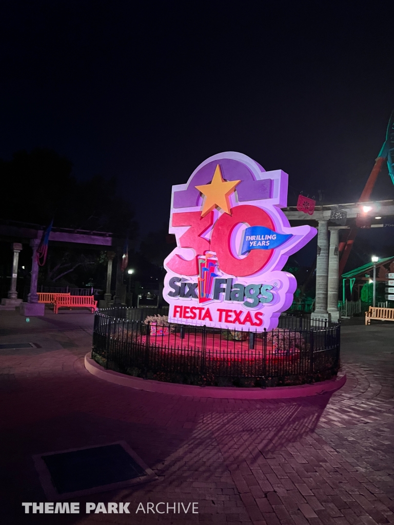 Los Festivales at Six Flags Fiesta Texas