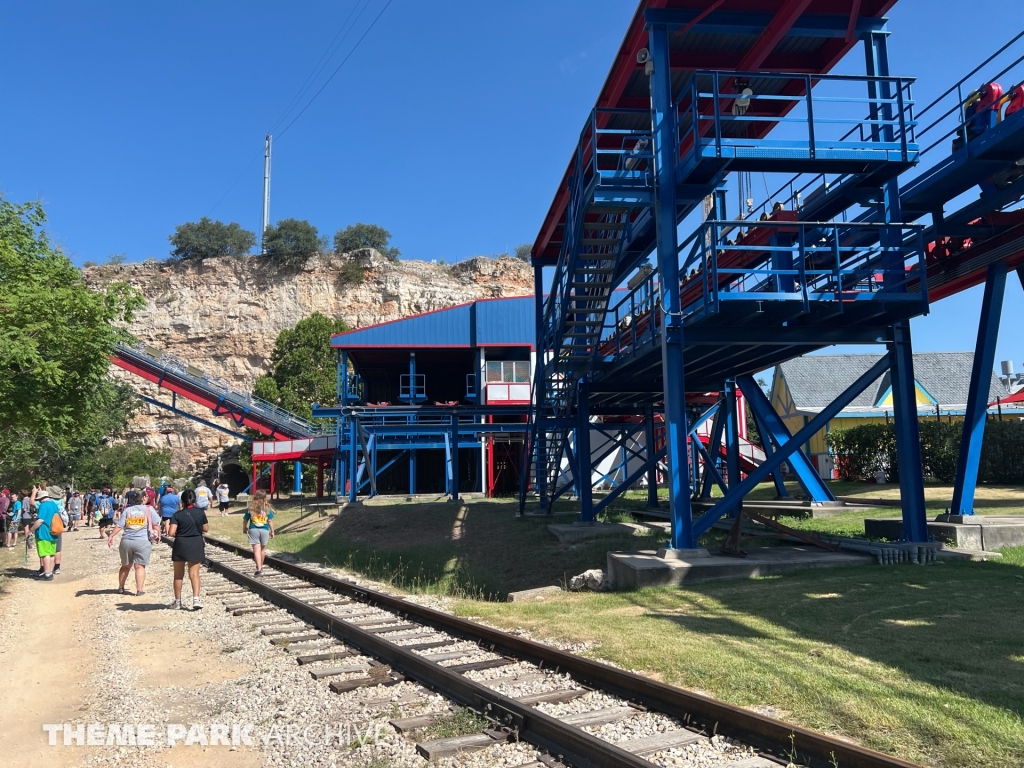 Superman Krypton Coaster at Six Flags Fiesta Texas