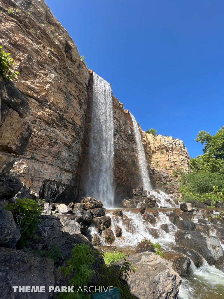 Crackaxle Canyon at Six Flags Fiesta Texas