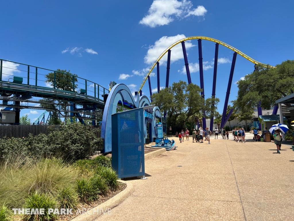 Steel Eel at SeaWorld San Antonio