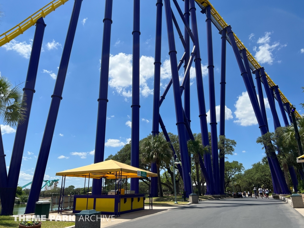 Steel Eel at SeaWorld San Antonio