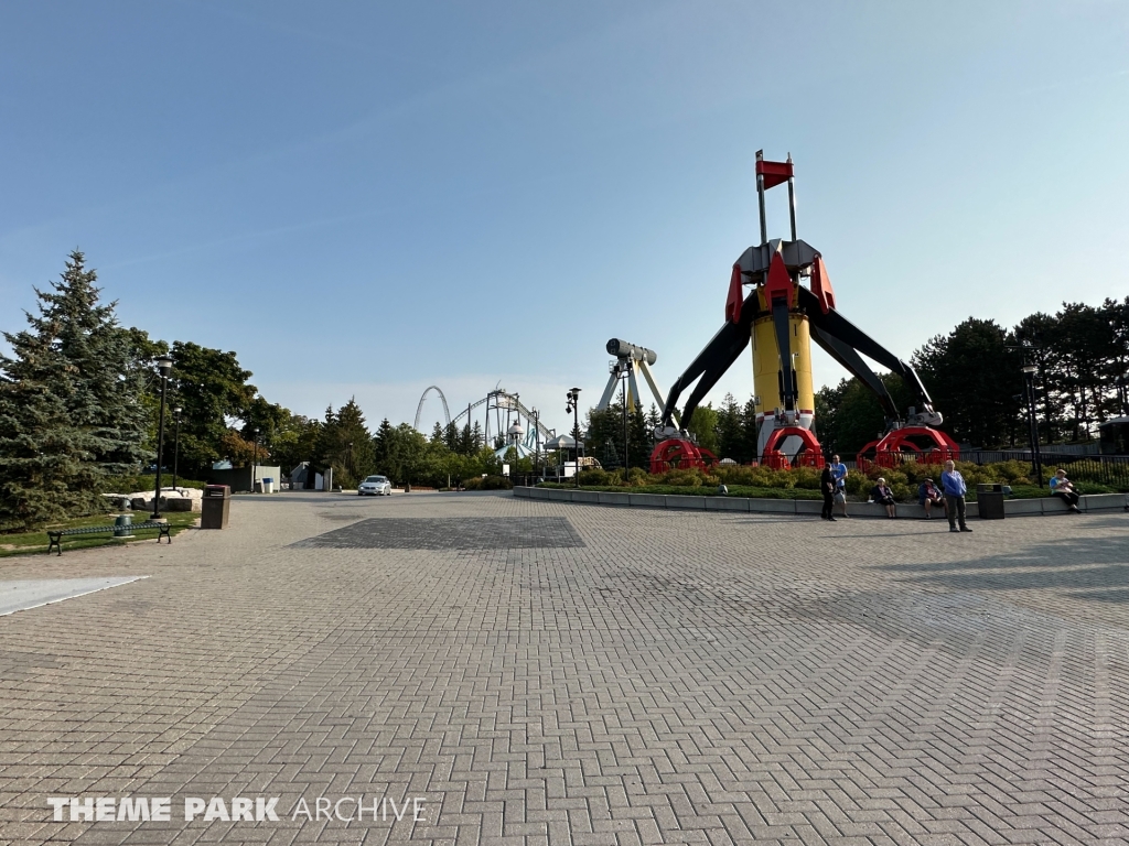 Sledge Hammer at Canada's Wonderland