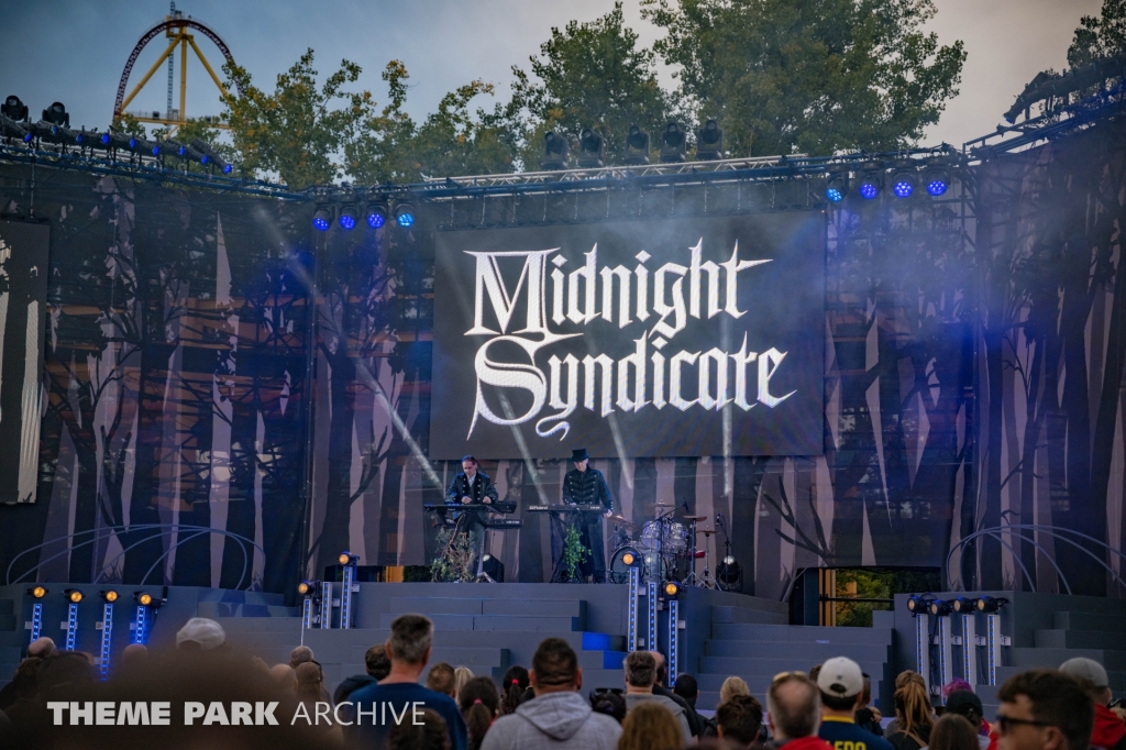 Celebration Plaza at Cedar Point