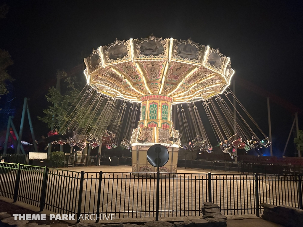 Wave Swinger at Cedar Point