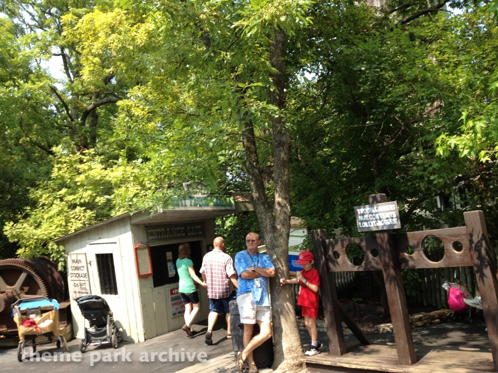 Geyser Gulch at Silver Dollar City