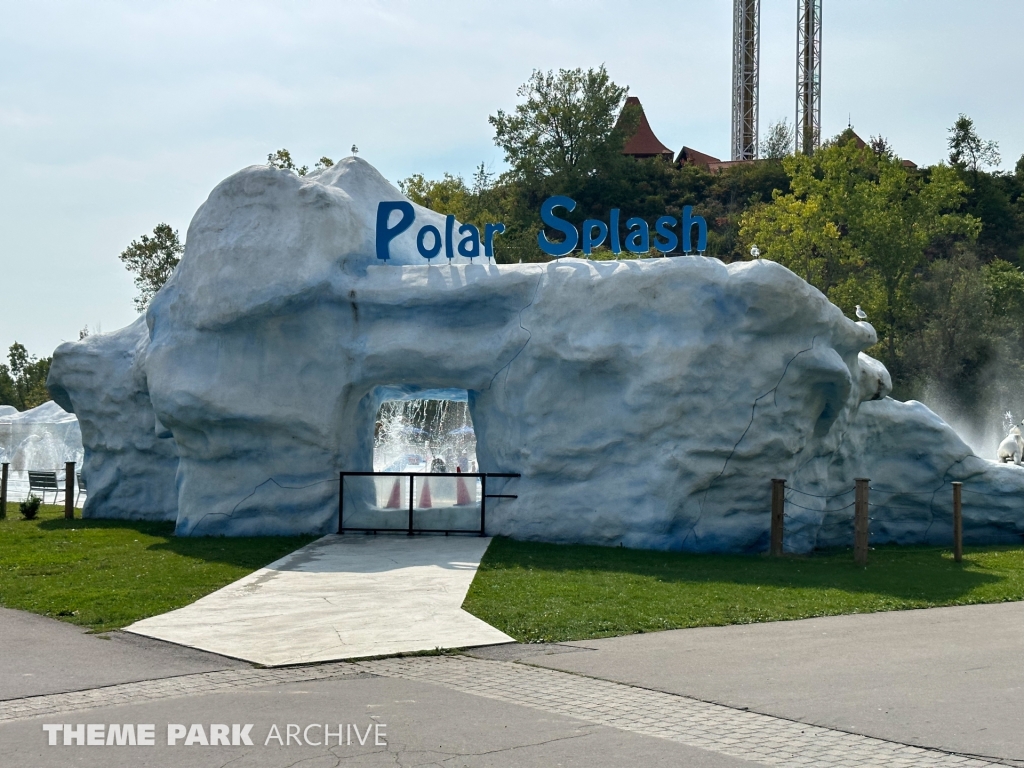 Polar Splash at Marineland