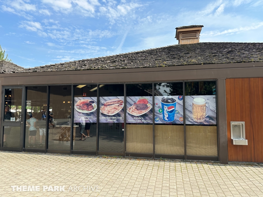 Hungry Bear Restaraunt at Marineland