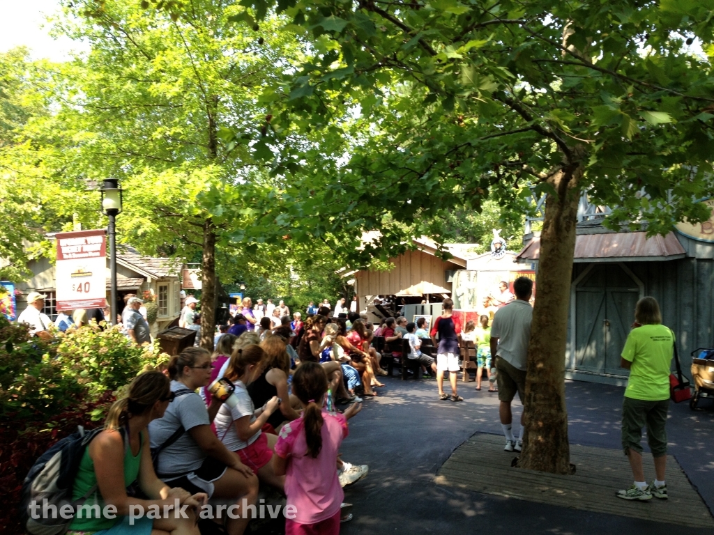 Valley Road at Silver Dollar City