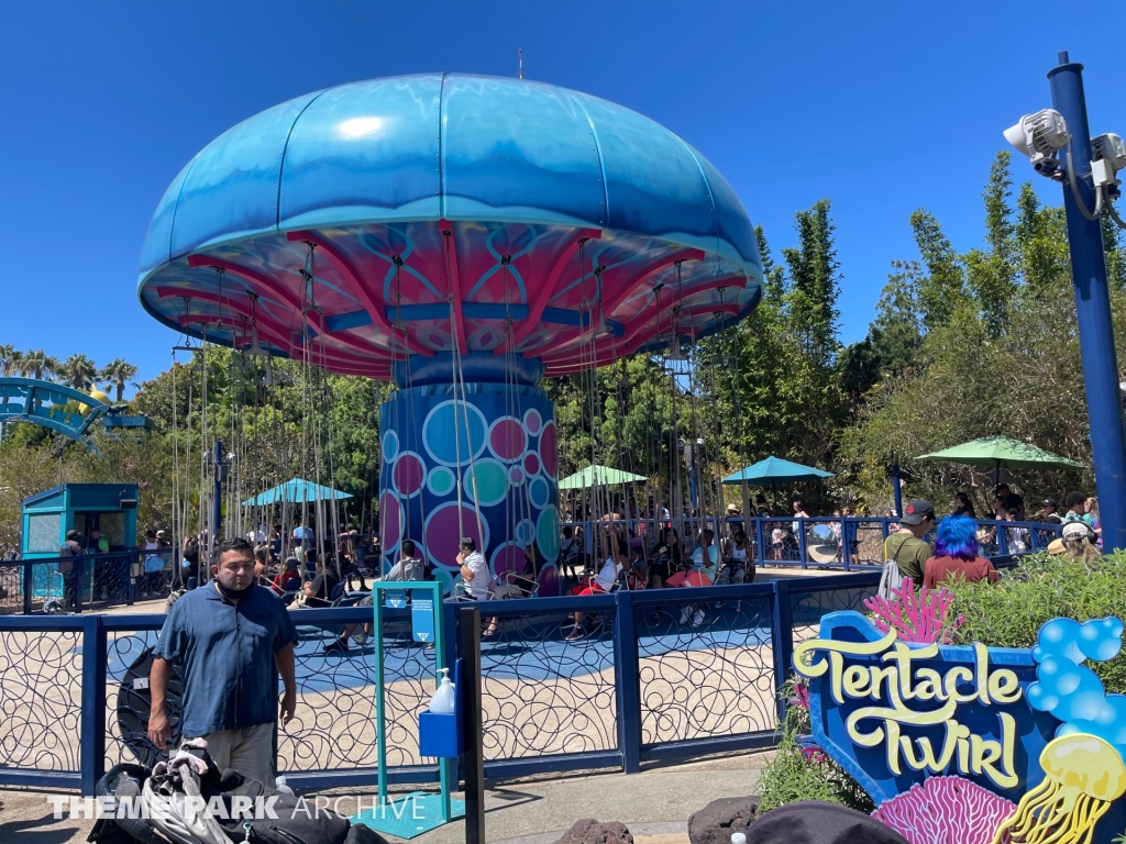 Tentacle Twirl at SeaWorld San Diego