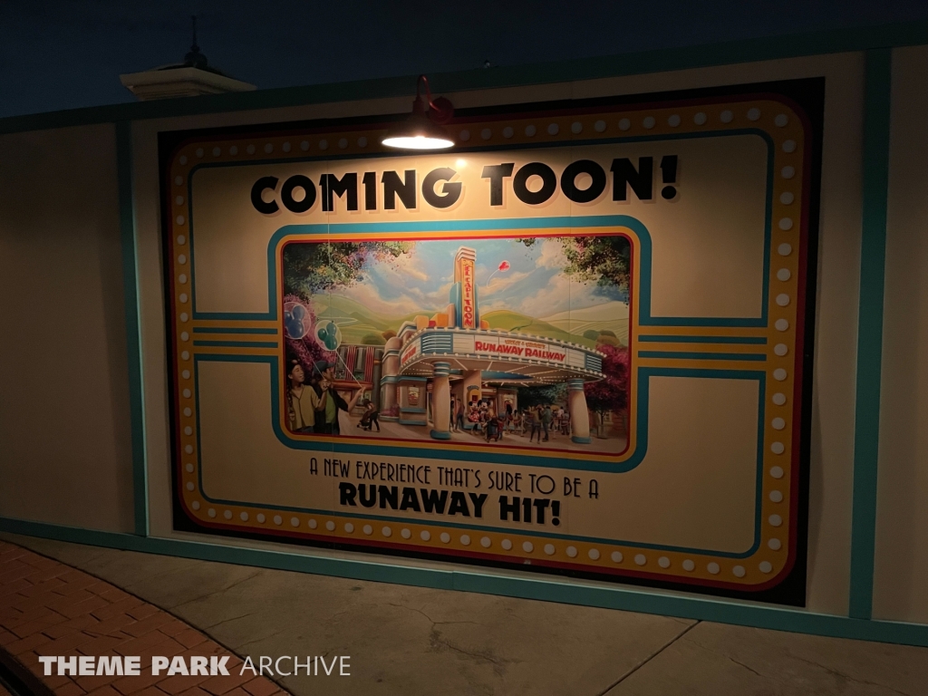 Mickey & Minnie's Runaway Railway at Disney California Adventure