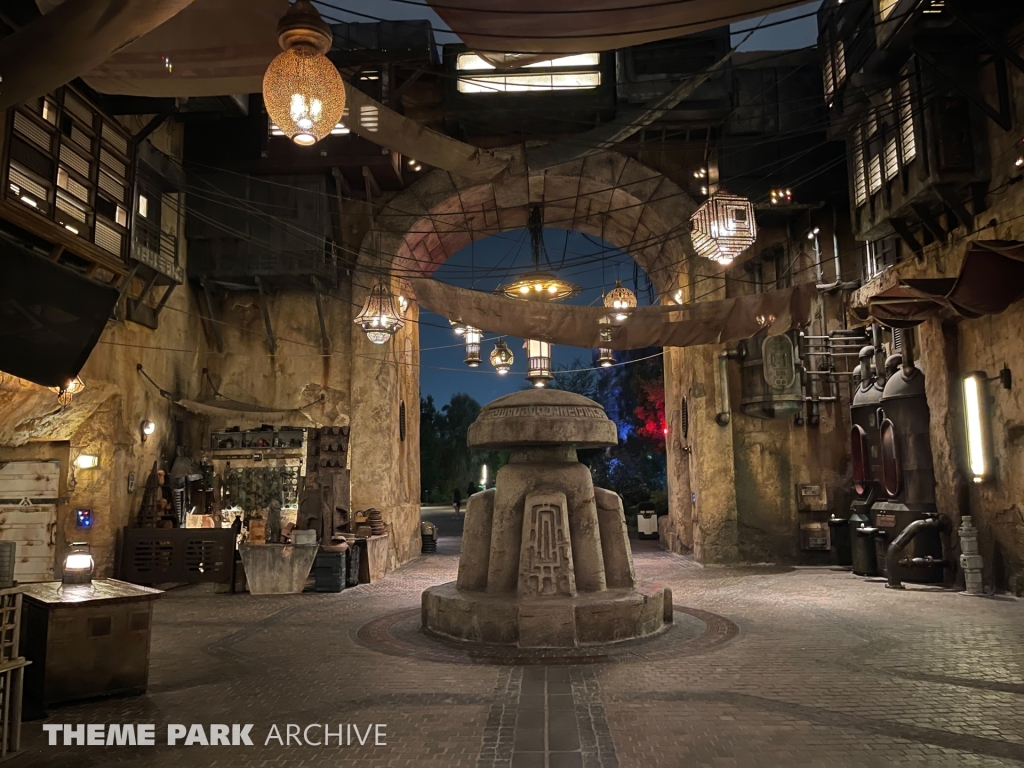 Star Wars: Galaxy's Edge at Disney California Adventure