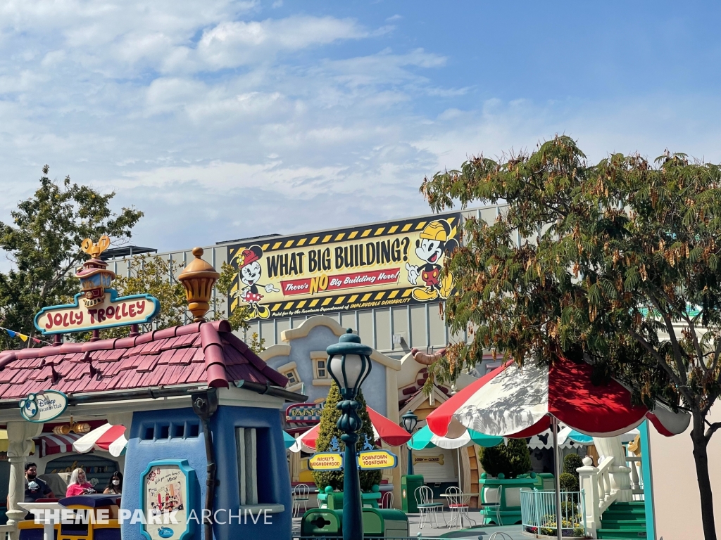 Mickey & Minnie's Runaway Railway at Disney California Adventure