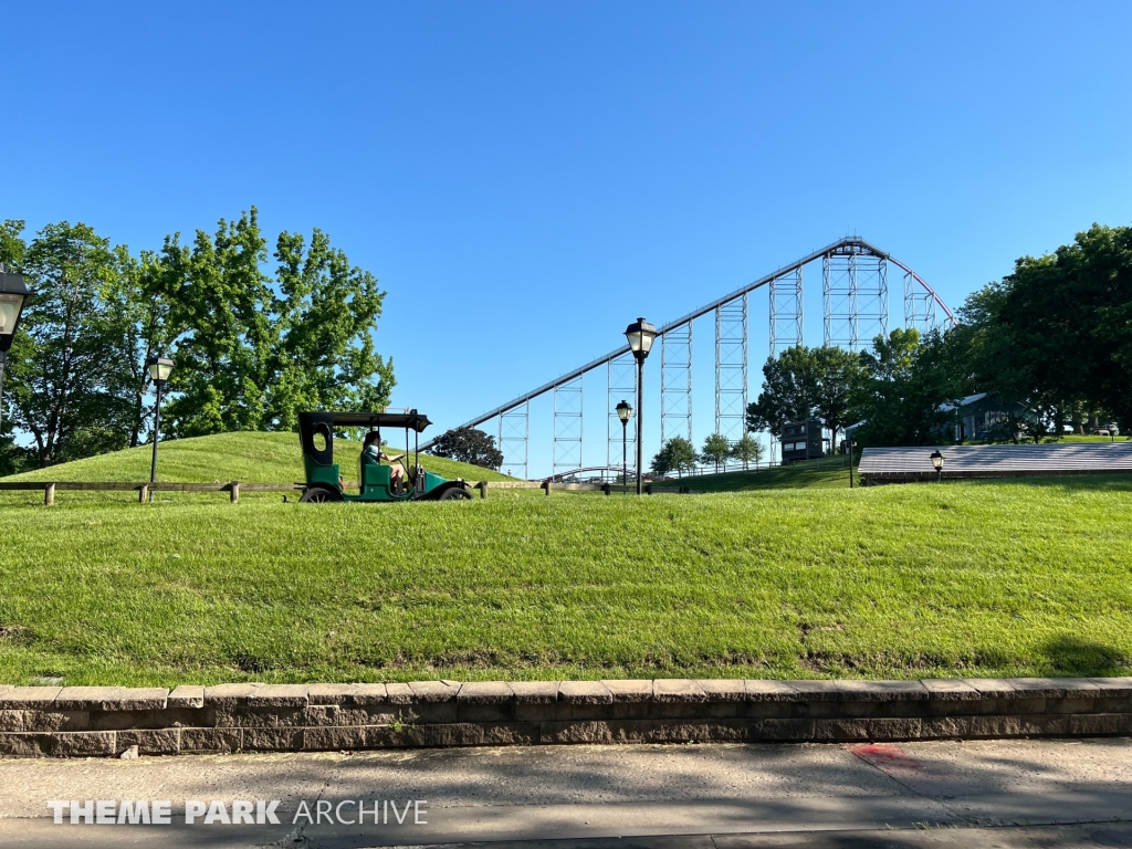 Le Taxitour at Worlds of Fun