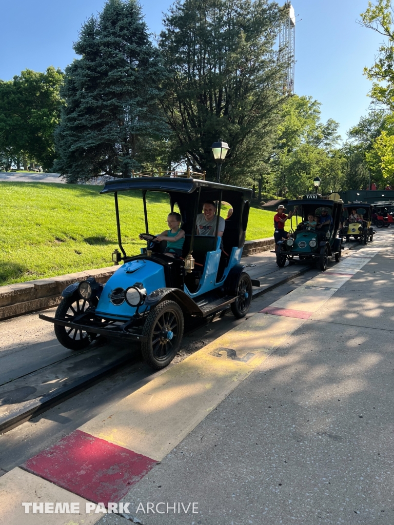 Le Taxitour at Worlds of Fun