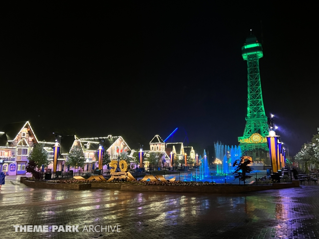 International Street at Kings Island