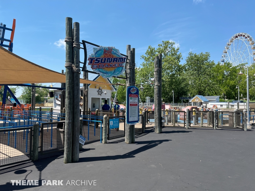 Tsunami Soaker at Six Flags St. Louis