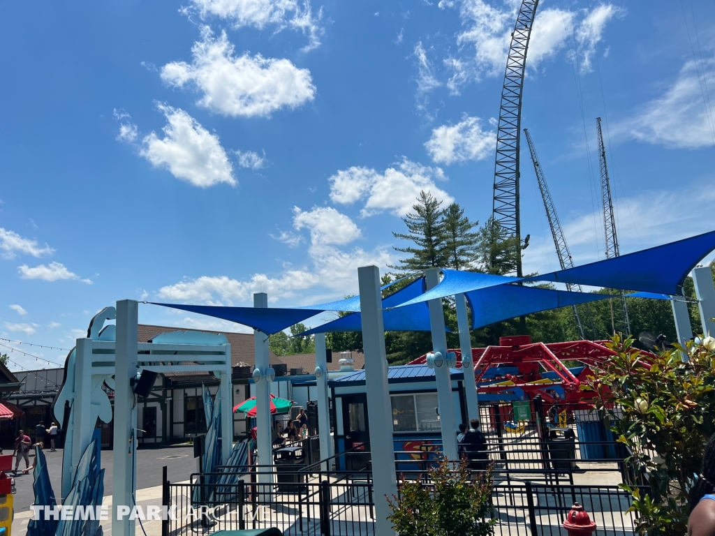 Supergirl Sky Flyer at Six Flags St. Louis