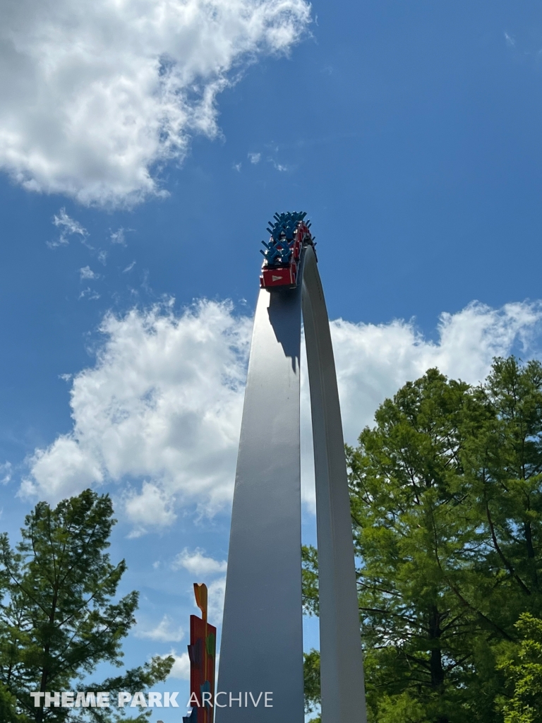 Entrance at Six Flags St. Louis