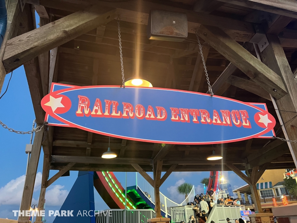 CP Huntington Train at Kemah Boardwalk