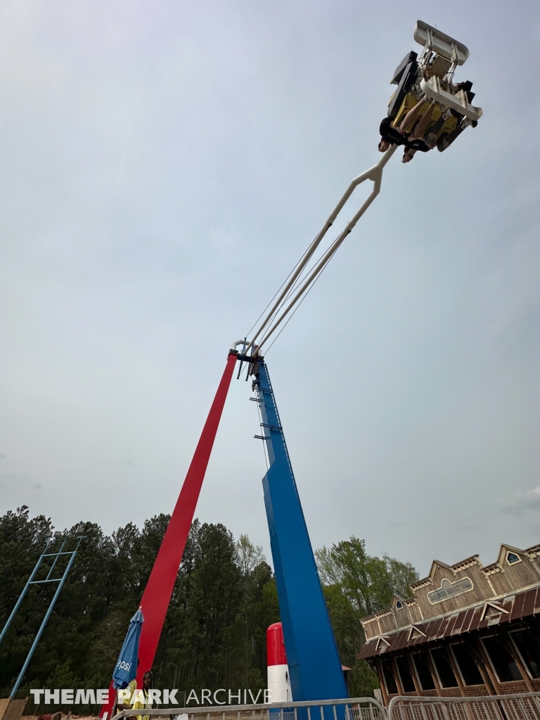 Screamin' Swing at Fun Spot America Atlanta