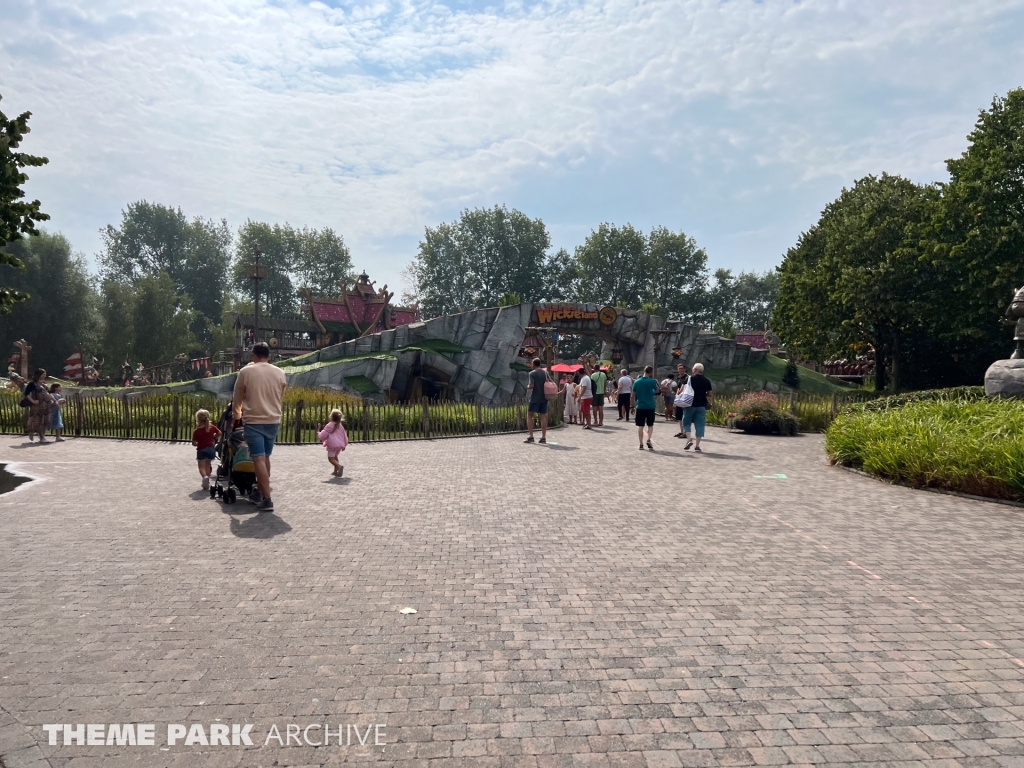 The Big Wave at Plopsaland De Panne