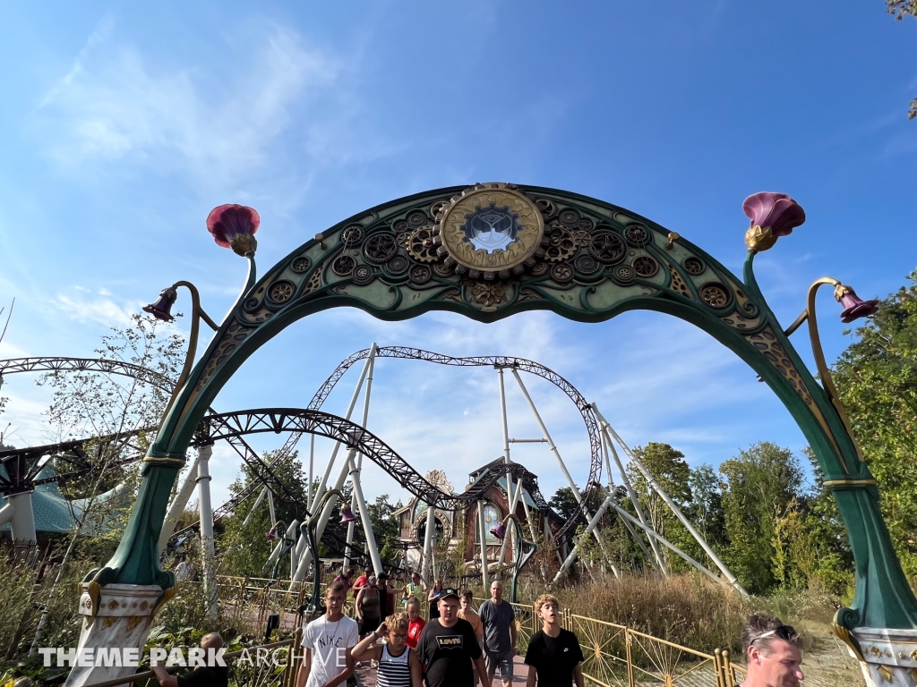 Ride to Happiness at Plopsaland De Panne