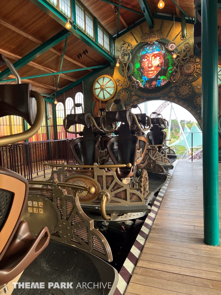 Ride to Happiness at Plopsaland De Panne