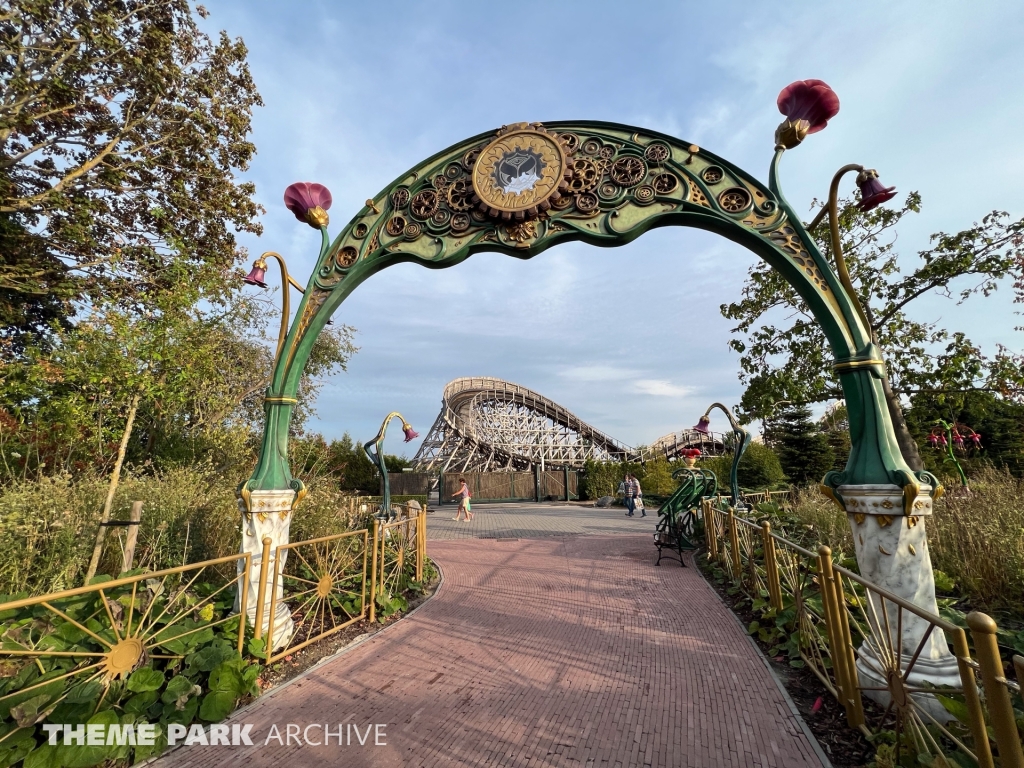 Ride to Happiness at Plopsaland De Panne