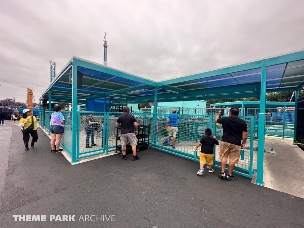 Aquaman: Power Wave at Six Flags Over Texas