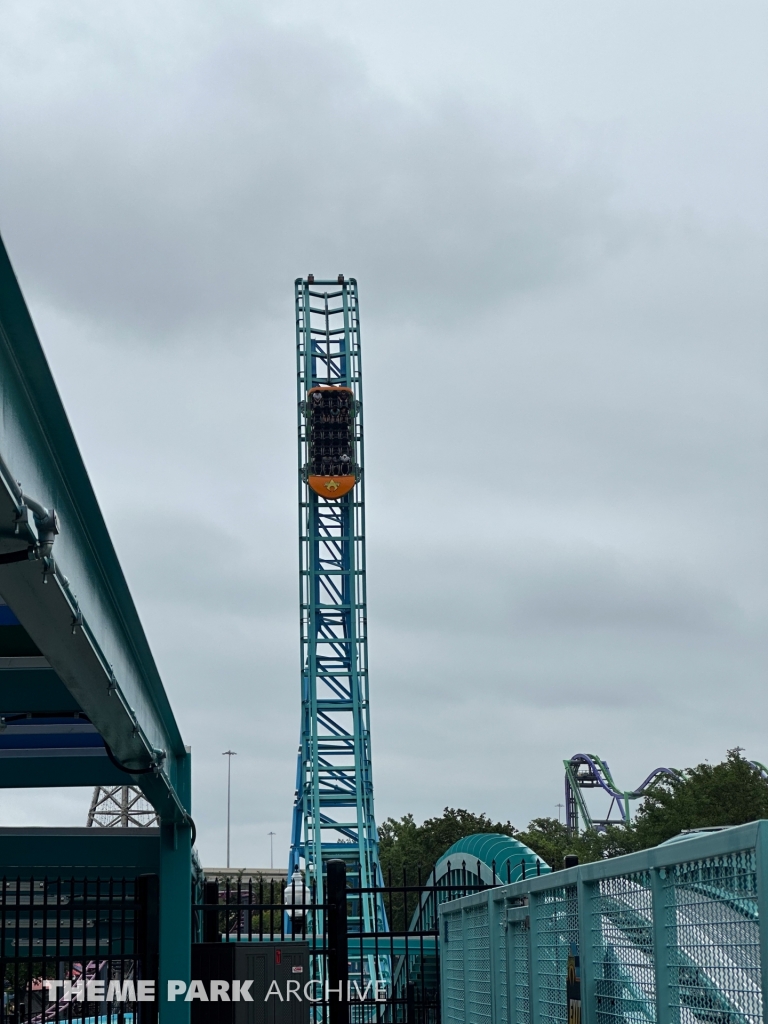 Aquaman: Power Wave at Six Flags Over Texas