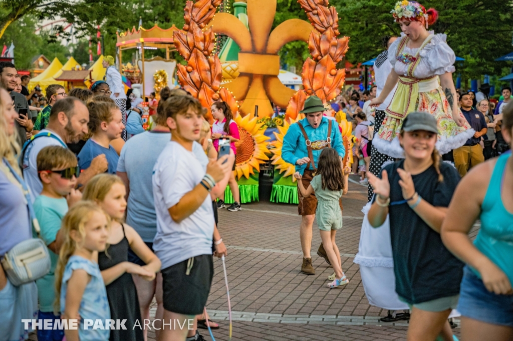 Grand Carnivale at Carowinds